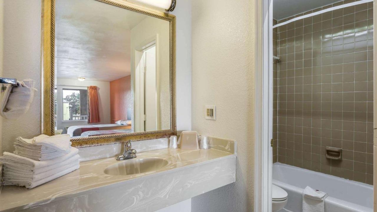 Motel 6-Portsmouth, Va Eksteriør billede