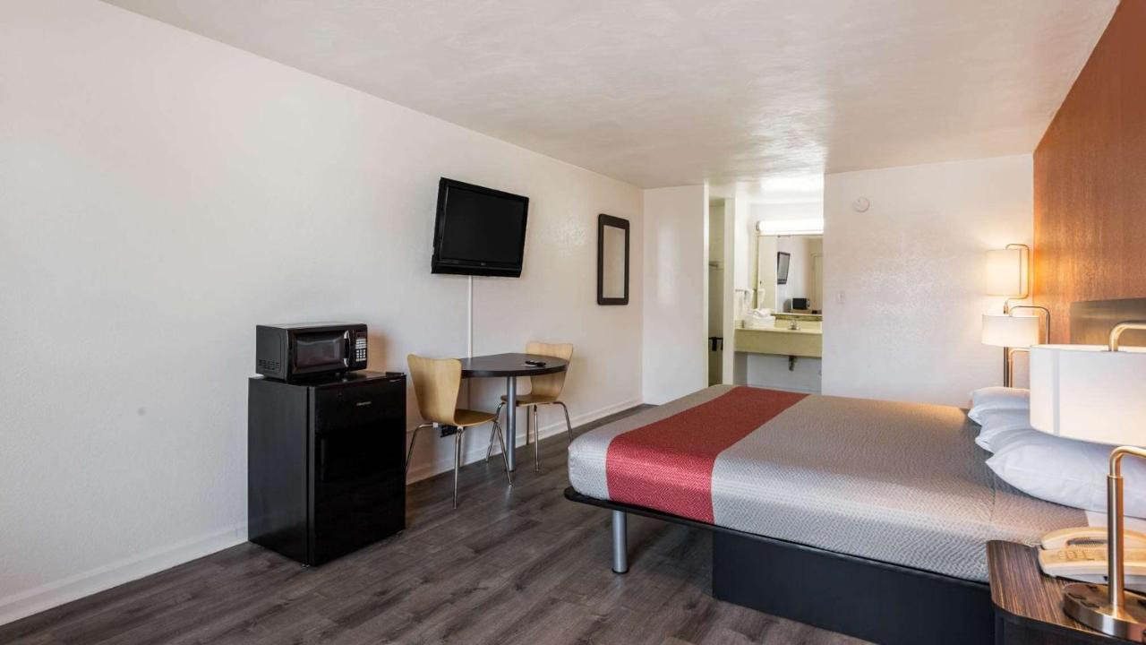 Motel 6-Portsmouth, Va Eksteriør billede