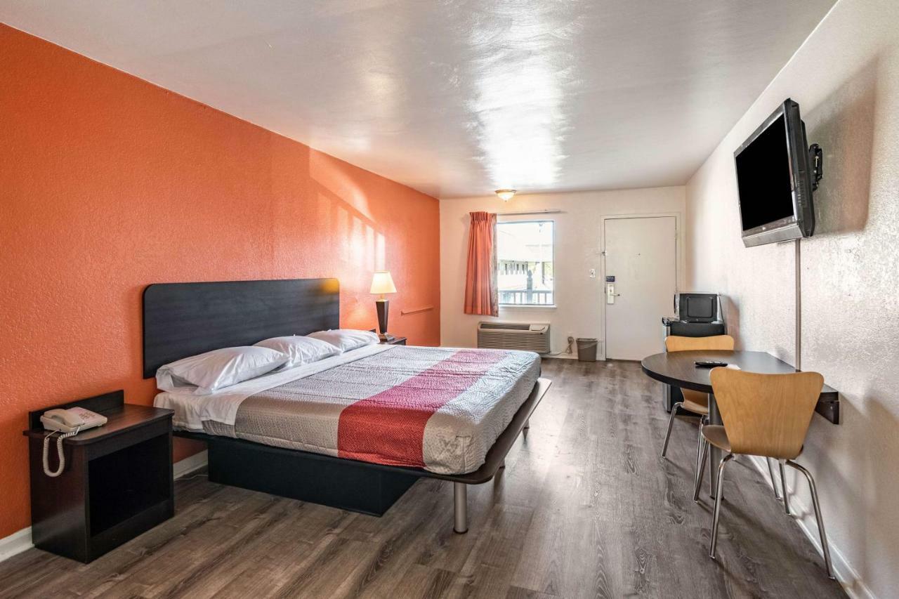 Motel 6-Portsmouth, Va Eksteriør billede